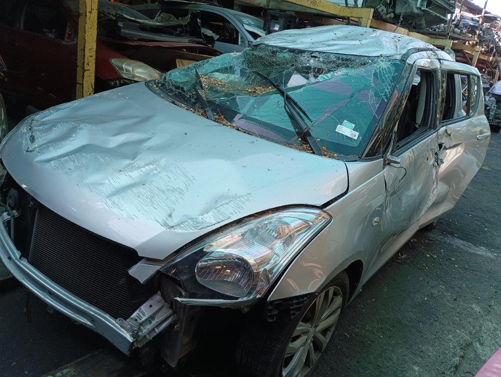  Suzuki SWIFT 2012    EN DESARME